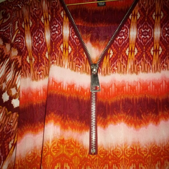 ZAC &RACHEL TOP - Picture 2 of 4